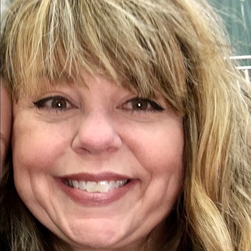 Meet your Posher, Sandi